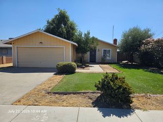 980 S  Spruce St, Tulare, CA 93274