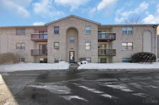 4332 Villa Dr #1, Cincinnati, OH 45242