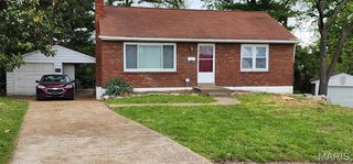 823 Fontaine Pl, Saint Louis, MO 63137