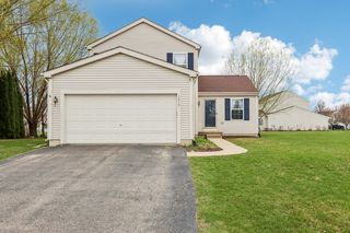 1879 Clarendon Ln, Aurora, IL 60504