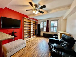 320 E  42nd St #1215, New York, NY 10017