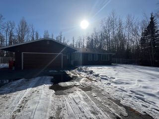 450 W  Ivory Dr, Wasilla, AK 99654