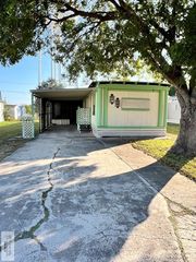 512 E  1st St, La Feria, TX 78559