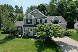3328 Pine Ridge Dr, Ravenna, OH 44266
