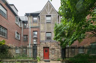 124 Argyle Rd #C6, Ardmore, PA 19003