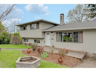 11970 SW Burlheights St, Tigard, OR 97223