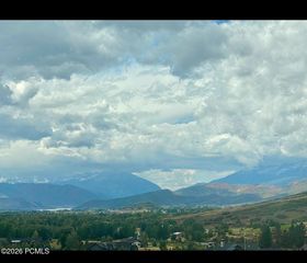 2625 River Meadows Ln, Midway, UT 84049