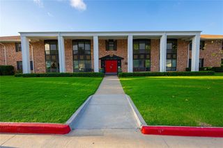 2525 NW 62nd St #206, Oklahoma City, OK 73112