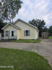 1021 E  Cherry St, Milan, TN 38358