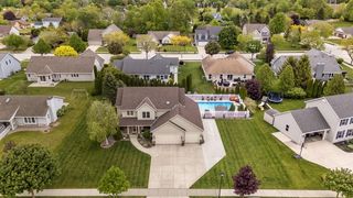 348 S Maple LANE, Saukville, WI 53080