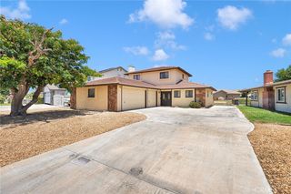 18420 Niagara Dr, Victorville, CA 92395