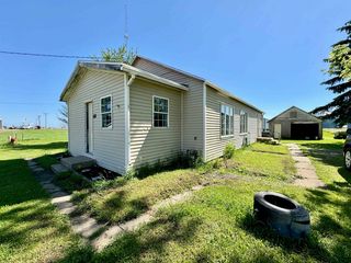 512 N  Adams St, Everly, IA 51338