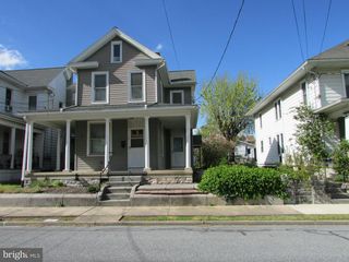7 E  Park Ave, Myerstown, PA 17067