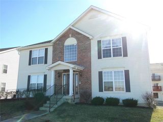 712 Harbor Woods Dr #D, Fairview Heights, IL 62208