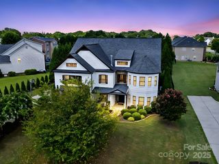 1402 Wynhurst Dr, Waxhaw, NC 28173