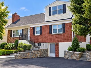 516 Hunter St, Mamaroneck, NY 10543