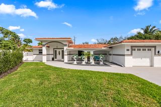 4990 NW 2nd Ct, Boca Raton, FL 33431