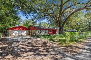 632 Powell St, Pensacola, FL 32534
