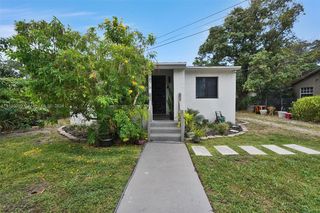 1876 NW 88th St, Miami, FL 33147