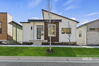 3541 E  Warm Springs Ave, Boise, ID 83716