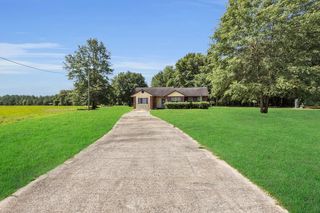 2628 John Wells Rd, Hinesville, GA 31313