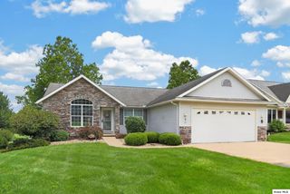 870 Fairway Dr, Howard, OH 43028