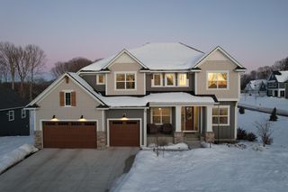 4256 Halsteads Bay Alcove, Minnetrista, MN 55331