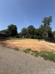 1011/1013 Elm St, Kannapolis, NC 28081