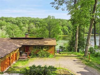 82 Twin Lakes Road, South Salem, NY 10590