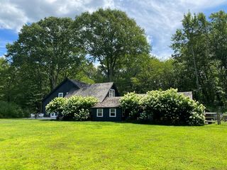 18 Bear Burrow Rd, Roxbury, CT 06783