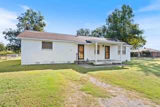 1816 Central Airport Rd, N Little Rock, AR 72117