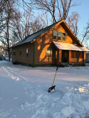 2024 W  3rd St, Perry, IA 50220