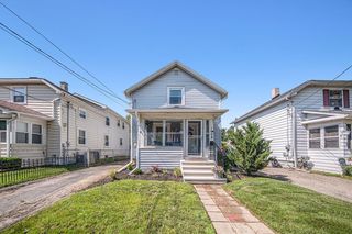 1608 Floral Ave, Jackson, MI 49202