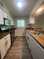 1101 Ambertrace Ln #1132-4, Holland, MI 49424