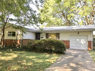 1839 S  Plaza Ave, Springfield, MO 65804