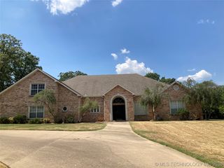 1923 Estelle St, Durant, OK 74701