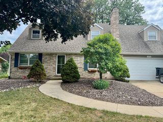 1574 Old Hickory Ln, Saint Joseph, MI 49085