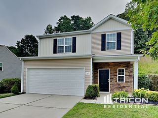 57 Ashton Bluff Cir, Mount Holly, NC 28120