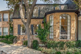 3867 S  Versailles Ave, Dallas, TX 75209