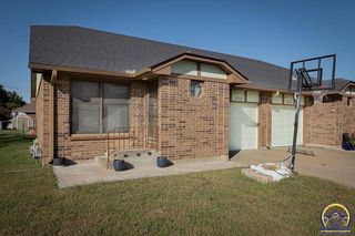 1712 SE 43rd Ter, Topeka, KS 66609