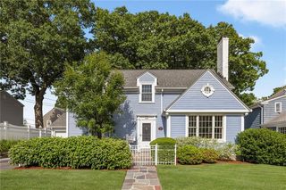 14 Cooke St, Pawtucket, RI 02860
