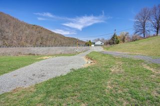 5910 Bristol Hwy, Hiltons, VA 24258