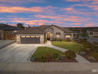 6612 Woodall Ct, Bakersfield, CA 93306