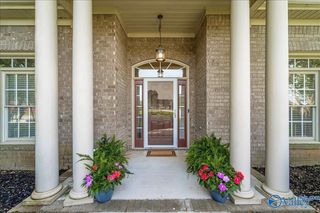 308 Blue Creek Dr, Harvest, AL 35749