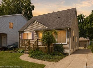 18483 Negaunee, Redford, MI 48240