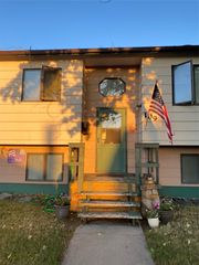 109 1st Ave SE, Cut Bank, MT 59427