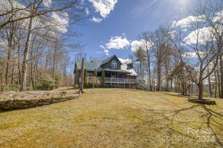 223 Butterfly Hill Rd, Lake Toxaway, NC 28747