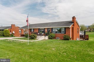 211 Al Good Dr, Stanley, VA 22851