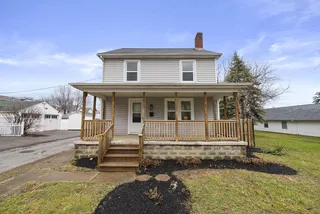 2712 Eakin Rd, Columbus, OH 43204