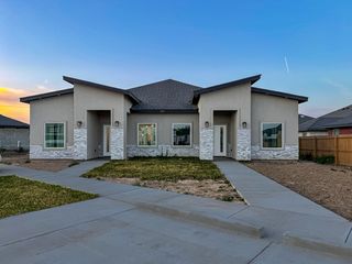 1053 Oroblanco Ave, Brownsville, TX 78521